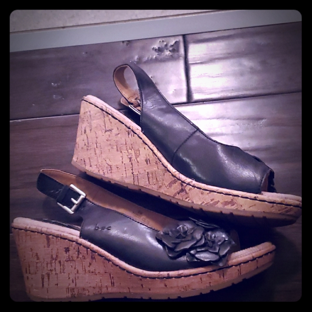 LEATHER B.O.C. Wedges Size 8M
